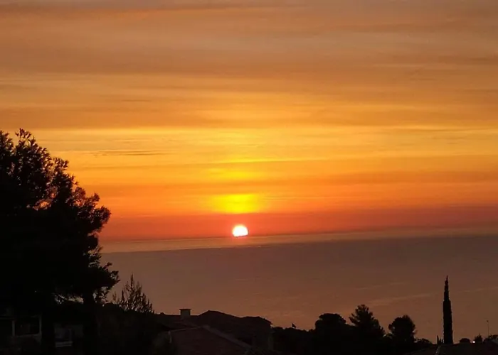 Appartement Superbe Avec Vue Et Piscine Saint-Raphaël