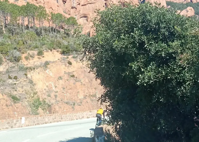 Superbe Avec Vue Et Piscine
