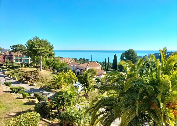 아파트 Superbe Avec Vue Et Piscine