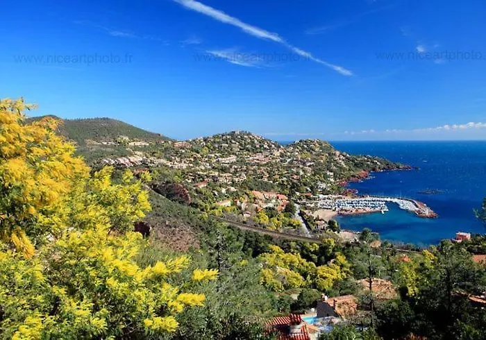 Superbe Avec Vue Et Piscine *